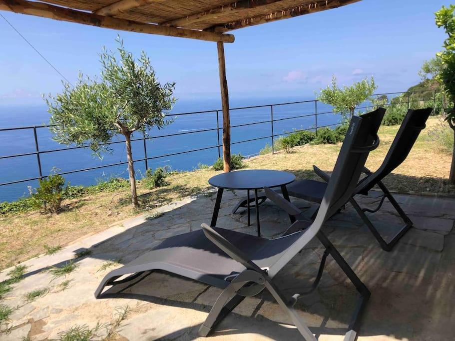 Вілла Orangehouse Cinque Terre. Private Parking Ріомаджоре Екстер'єр фото