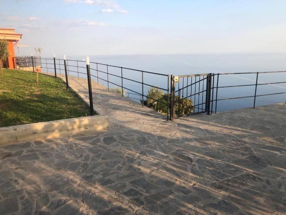Вілла Orangehouse Cinque Terre. Private Parking Ріомаджоре Екстер'єр фото