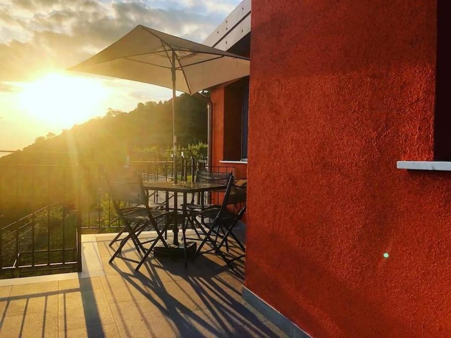 Вілла Orangehouse Cinque Terre. Private Parking Ріомаджоре Екстер'єр фото