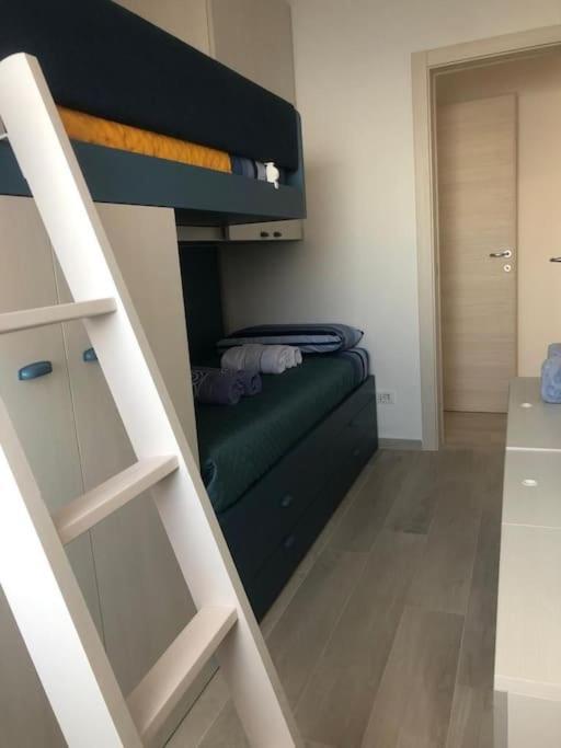 Вілла Orangehouse Cinque Terre. Private Parking Ріомаджоре Екстер'єр фото