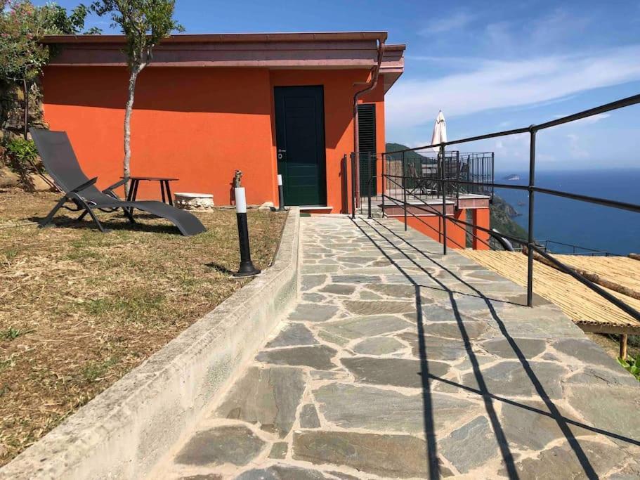 Вілла Orangehouse Cinque Terre. Private Parking Ріомаджоре Екстер'єр фото