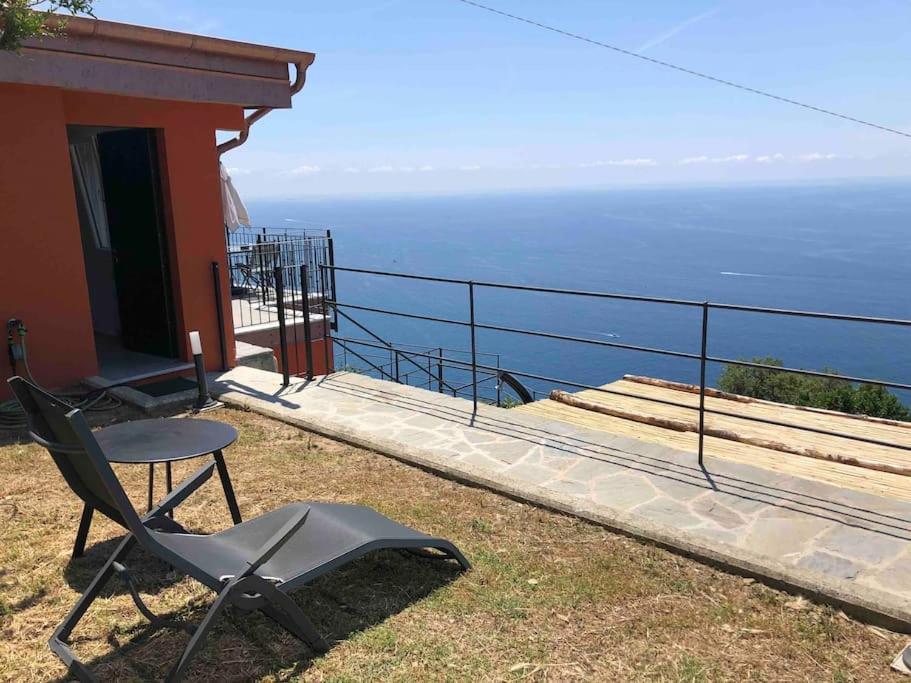 Вілла Orangehouse Cinque Terre. Private Parking Ріомаджоре Екстер'єр фото