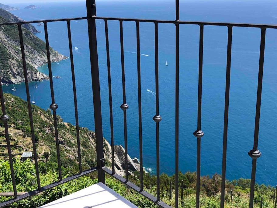Вілла Orangehouse Cinque Terre. Private Parking Ріомаджоре Екстер'єр фото